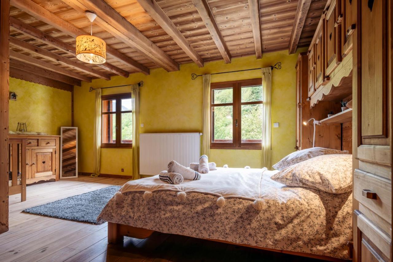 La Maison Des Cerries Hautecour  Экстерьер фото