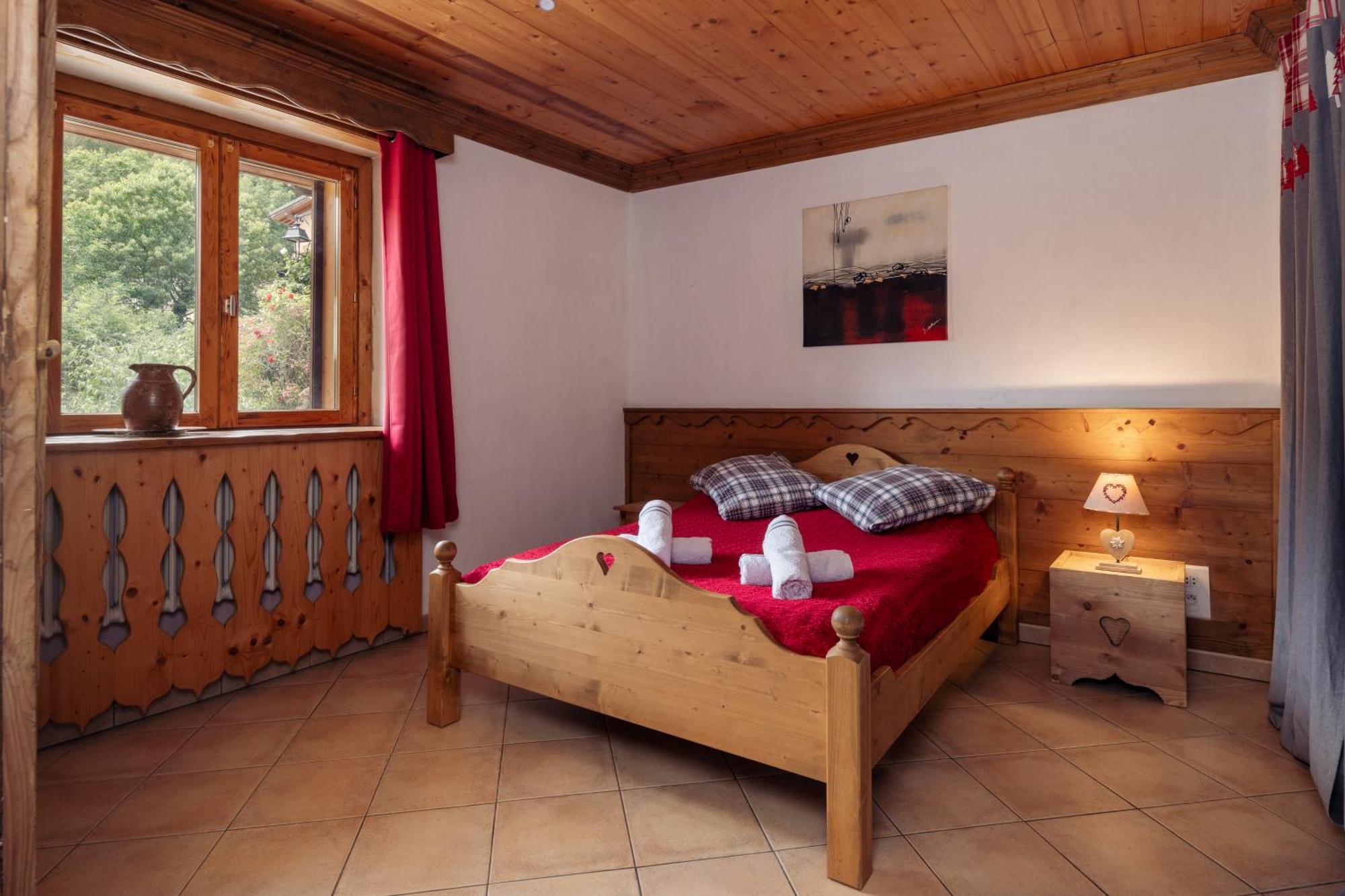 La Maison Des Cerries Hautecour  Экстерьер фото