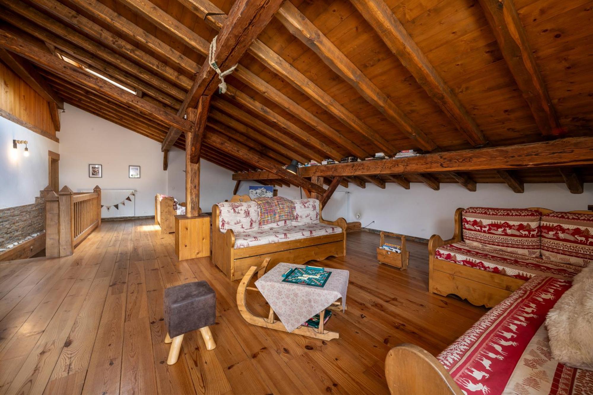 La Maison Des Cerries Hautecour  Экстерьер фото